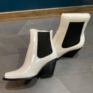 Jeffrey Campbell Welton White Patent Chelsea Boots Booties Metal Toe US 8.5 NWOB